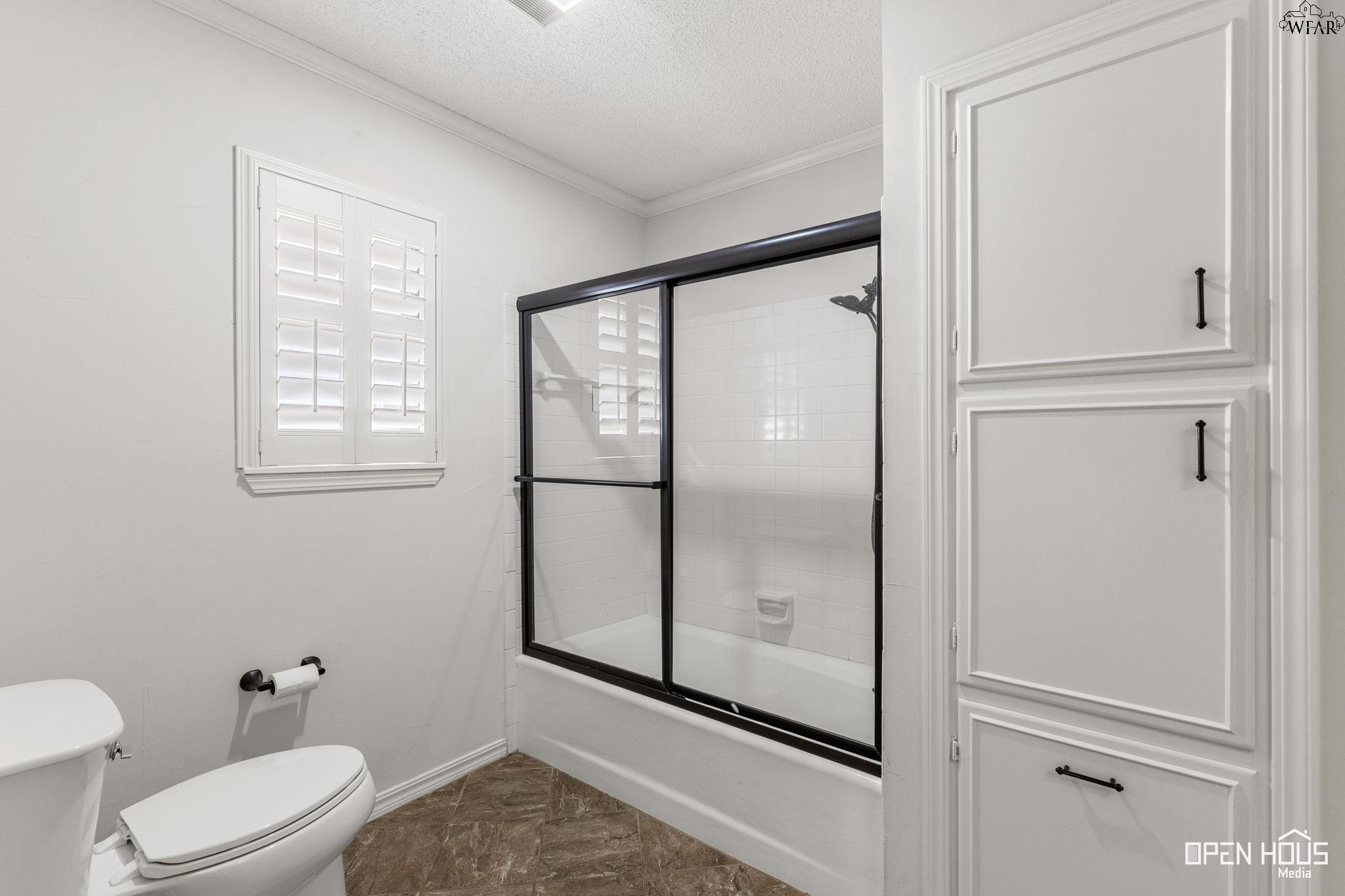 1701 E SPRING STREET