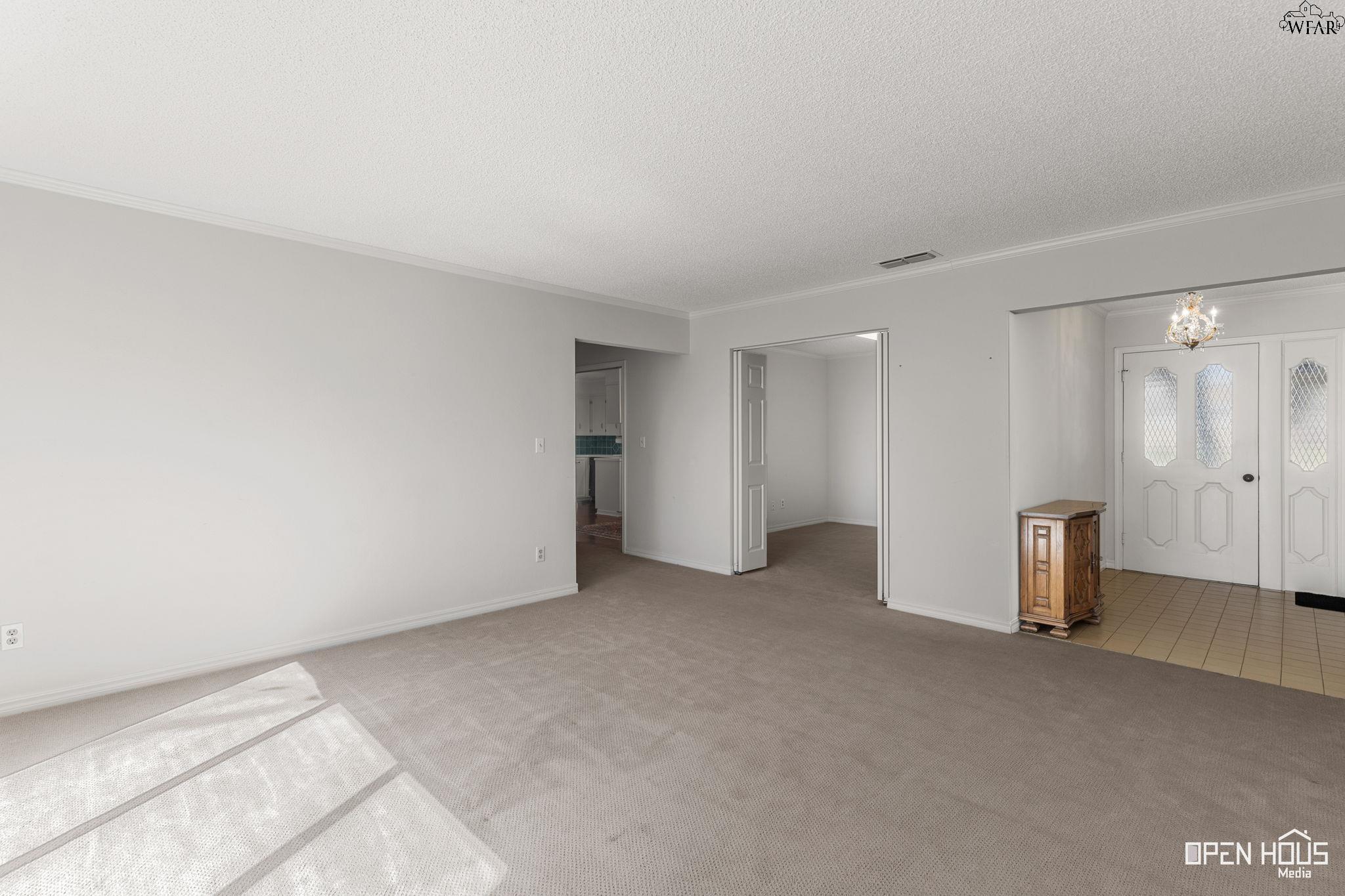 1701 E SPRING STREET