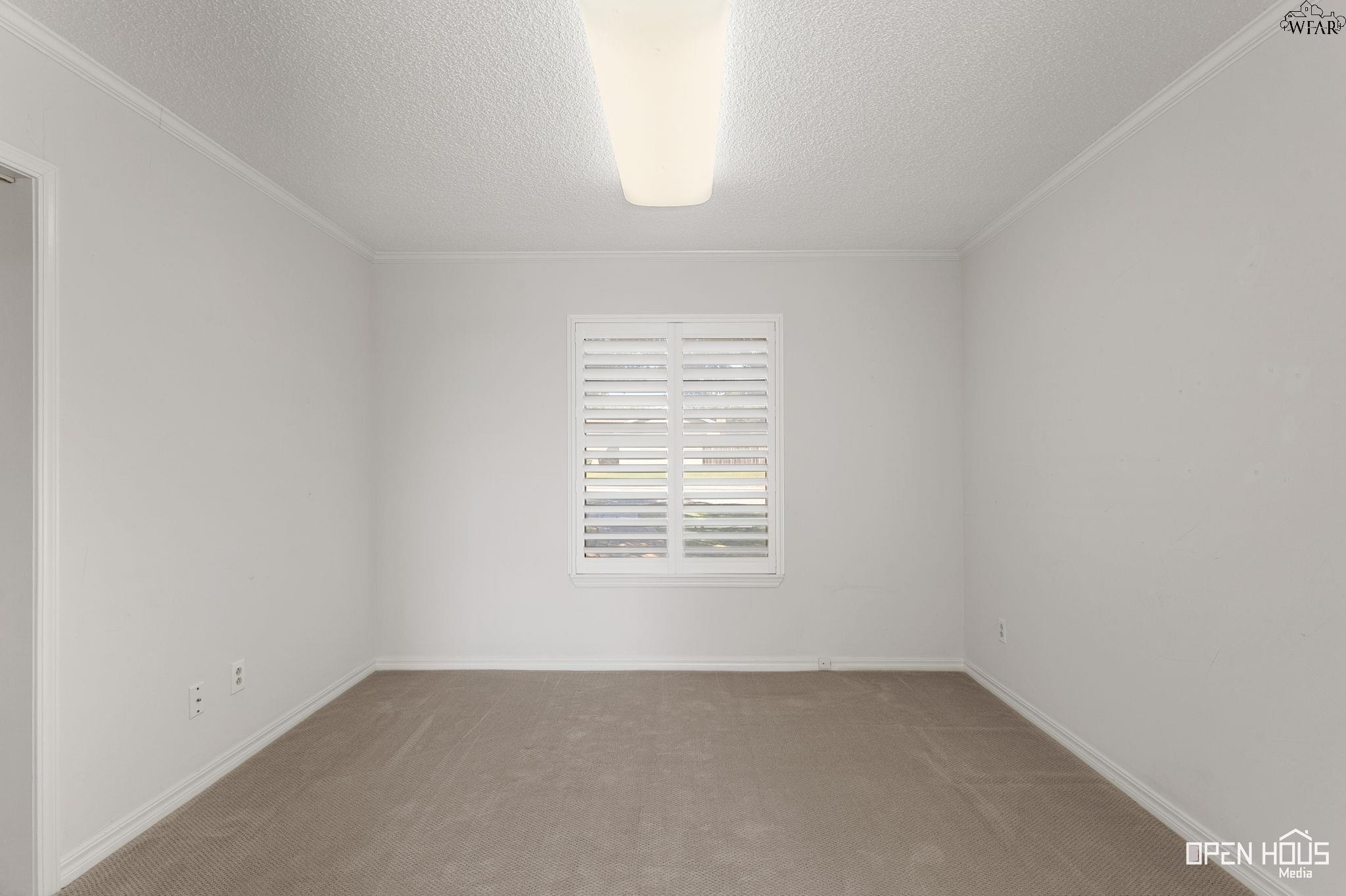 1701 E SPRING STREET