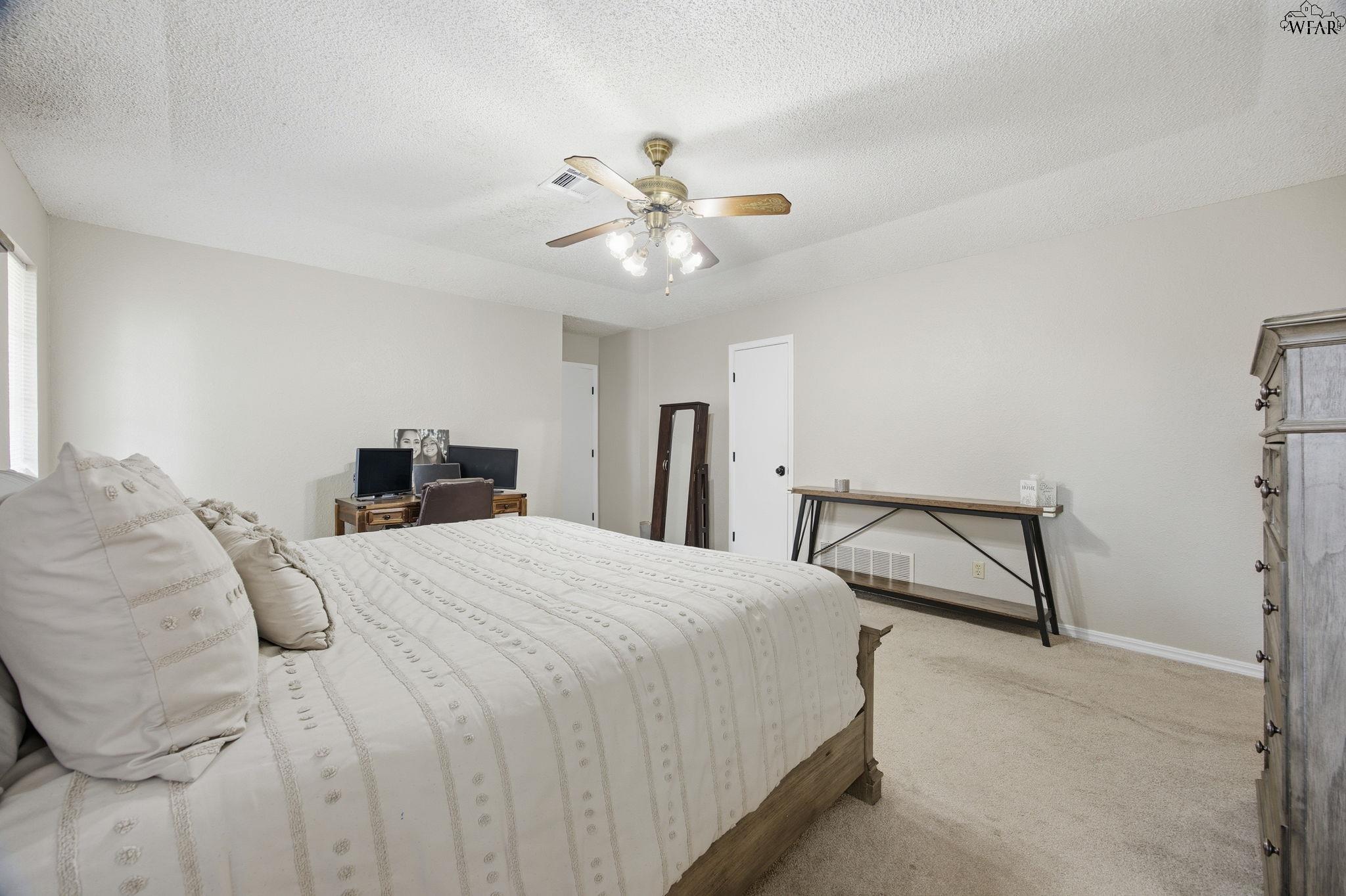 4806 ROYAL OAK STREET