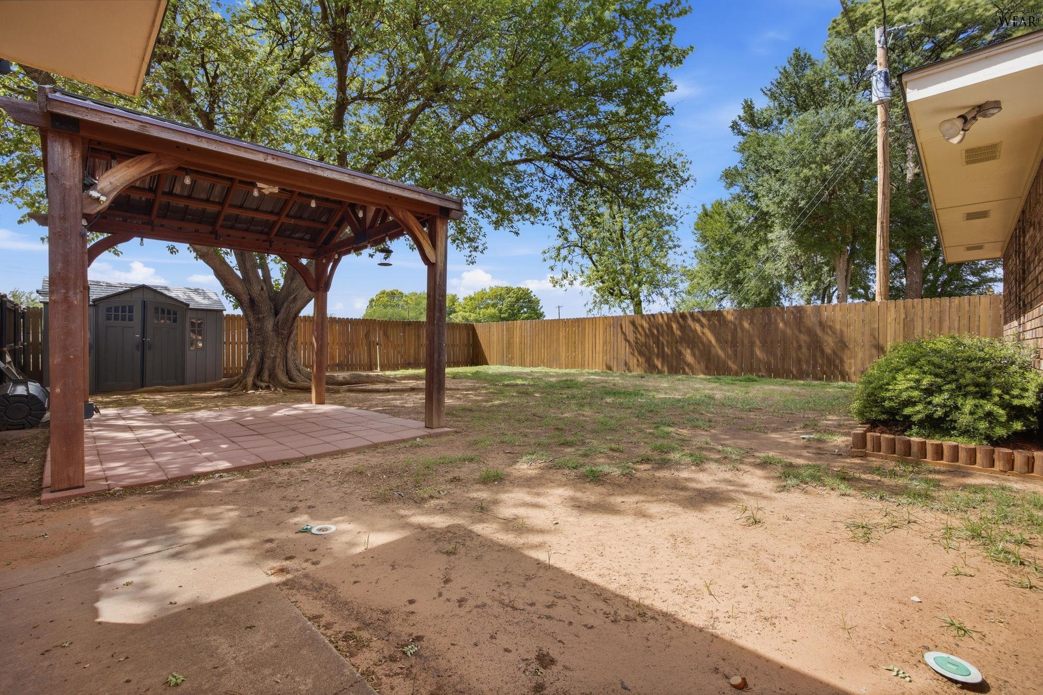 4806 ROYAL OAK STREET