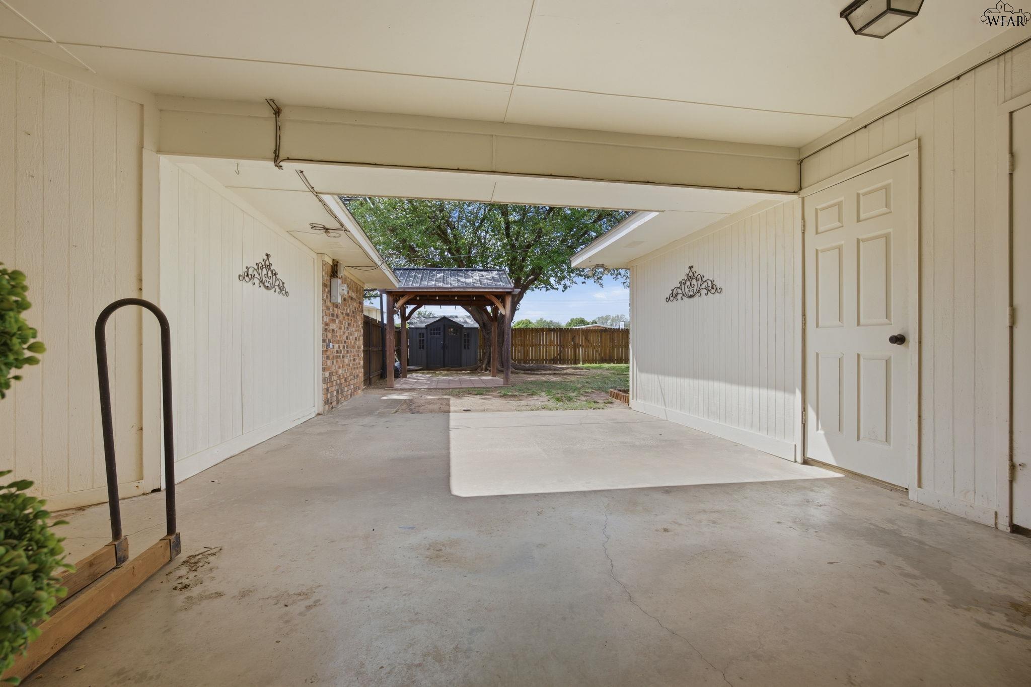 4806 ROYAL OAK STREET