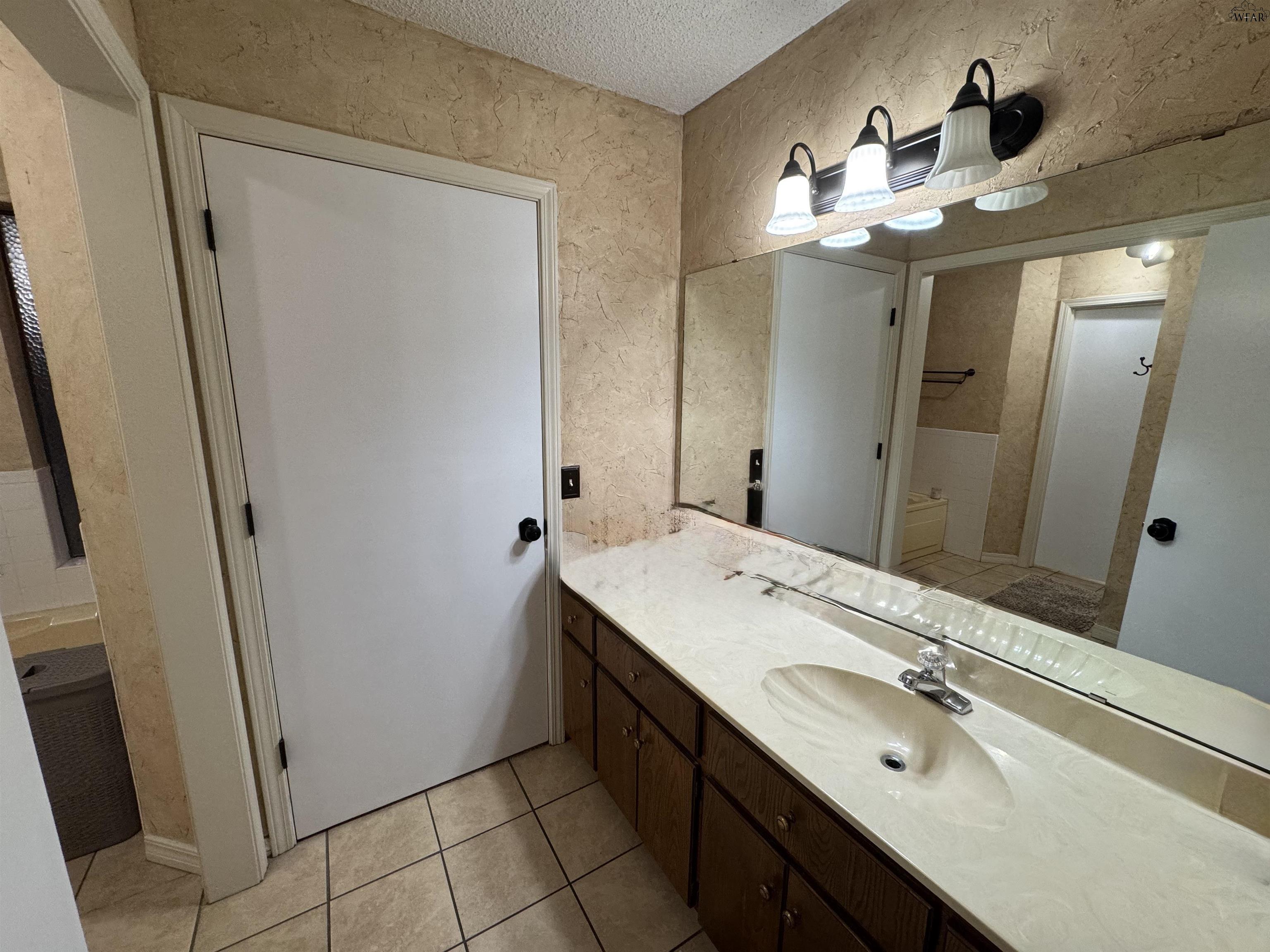 4806 ROYAL OAK STREET