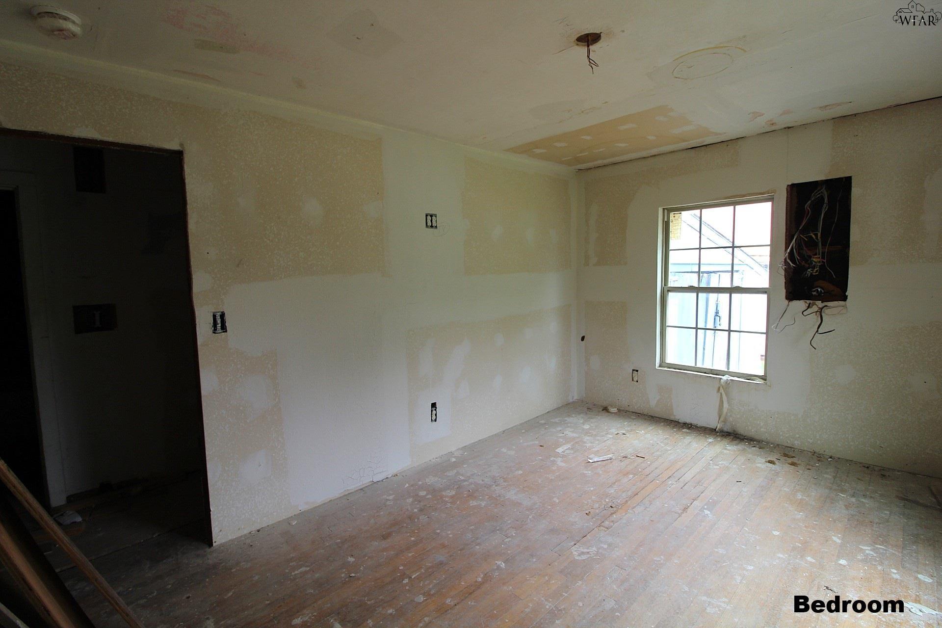1107 HARLAN AVENUE