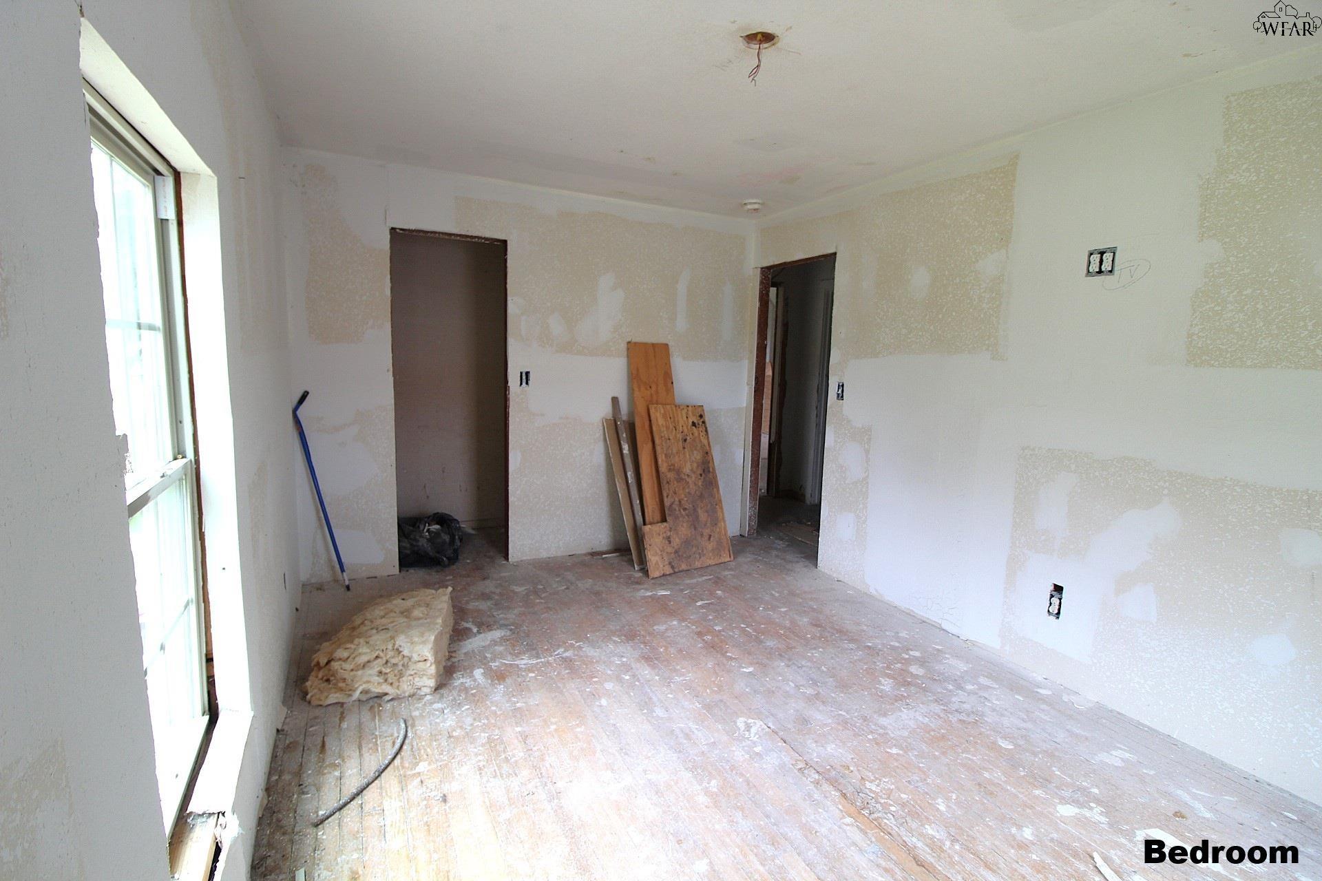 1107 HARLAN AVENUE