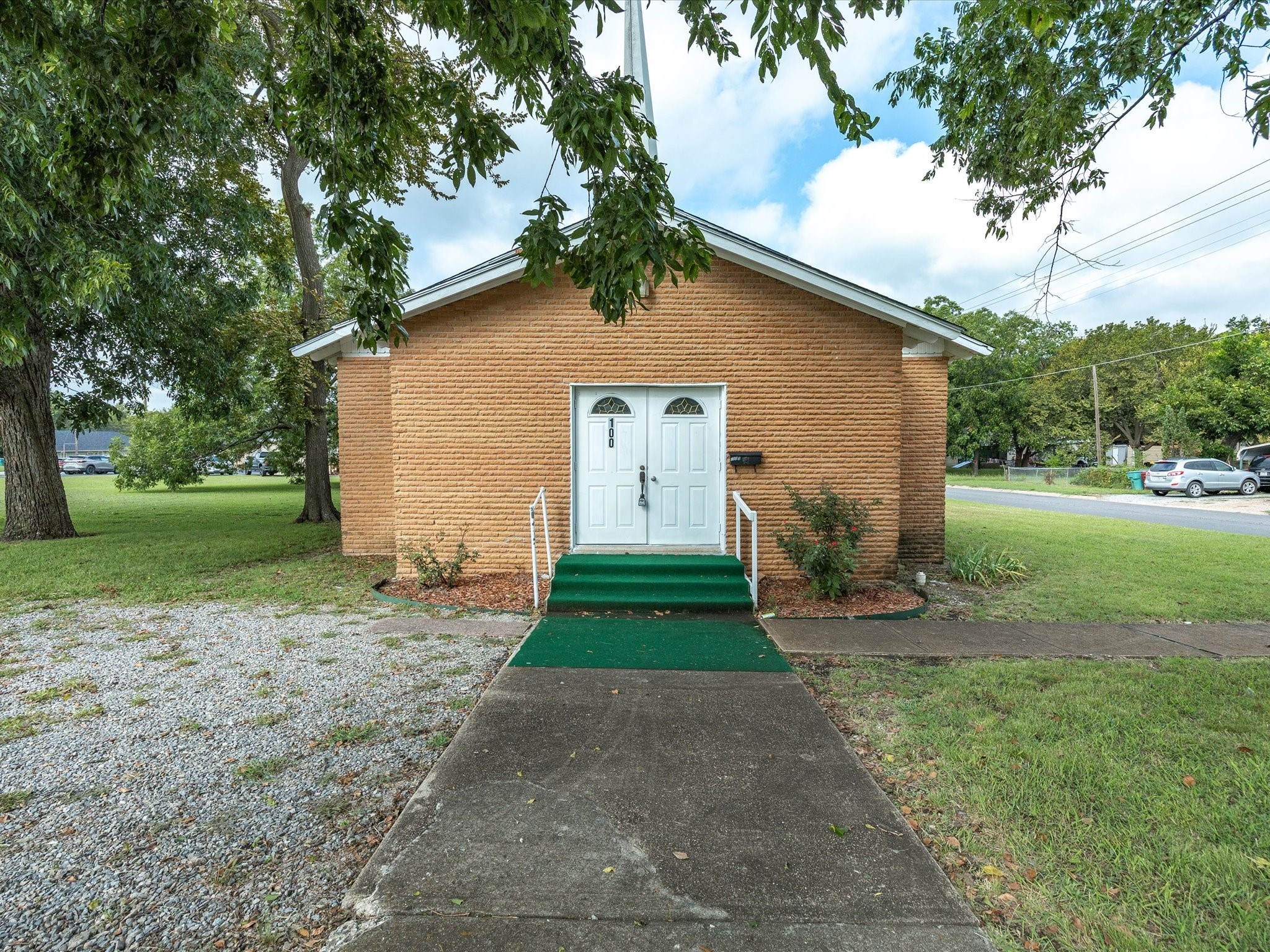 100 S Colbert Street