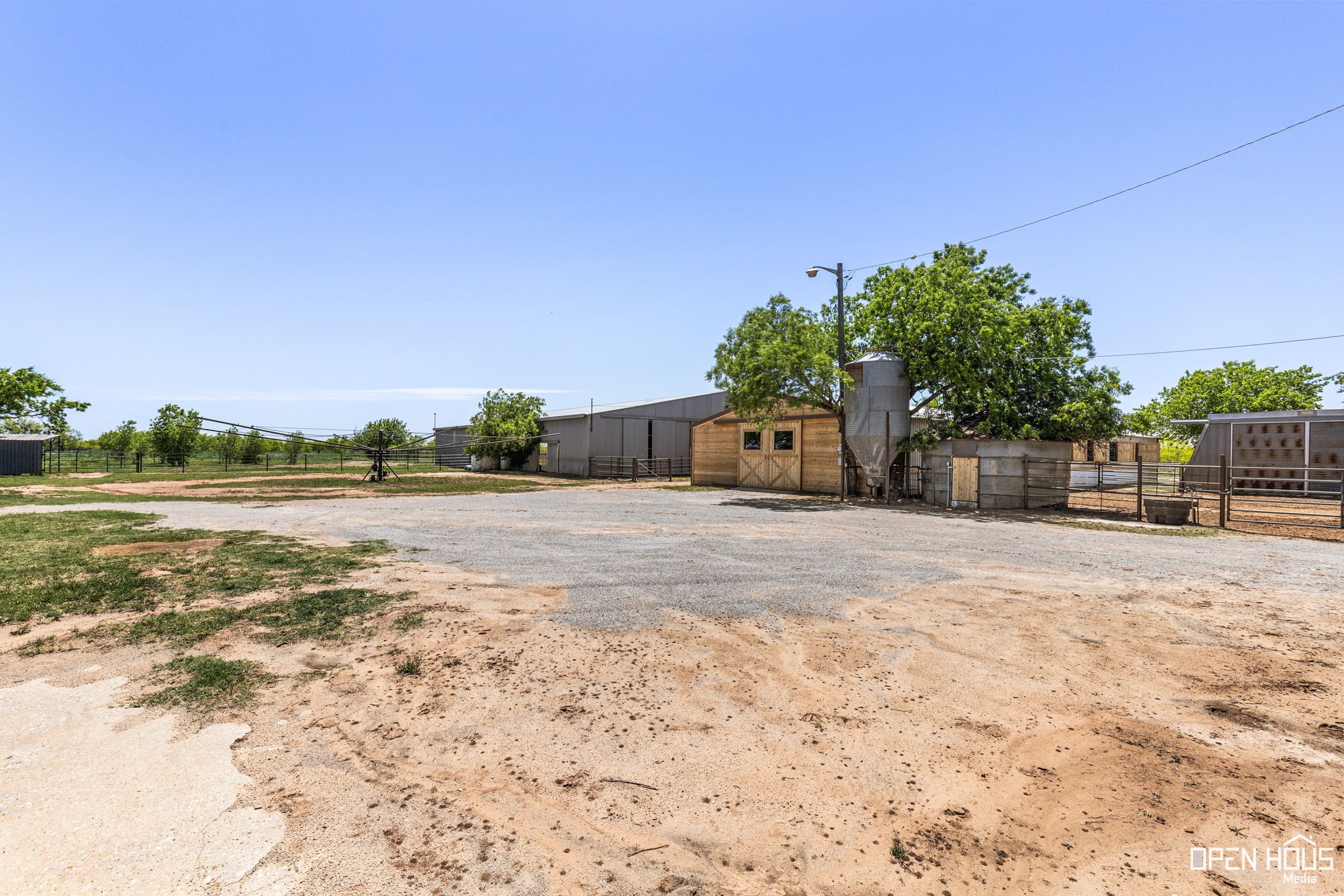 3613 FM 367