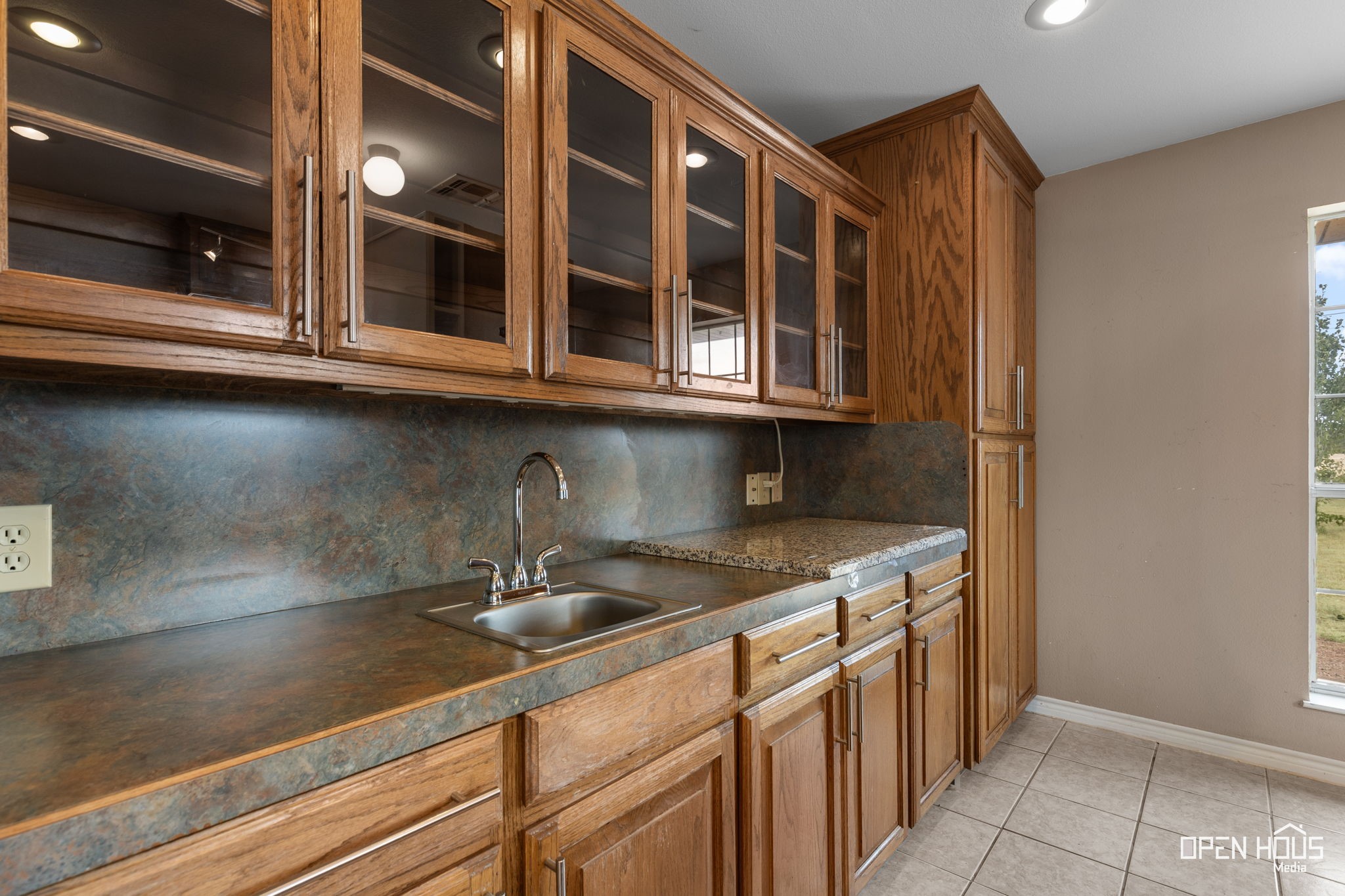 2657 FM 171 Road