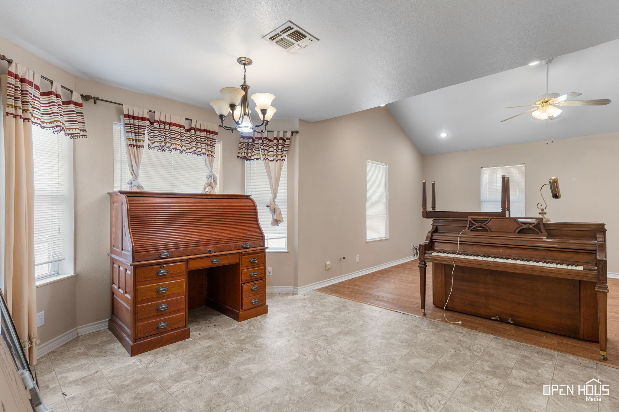 2657 FM 171 Road