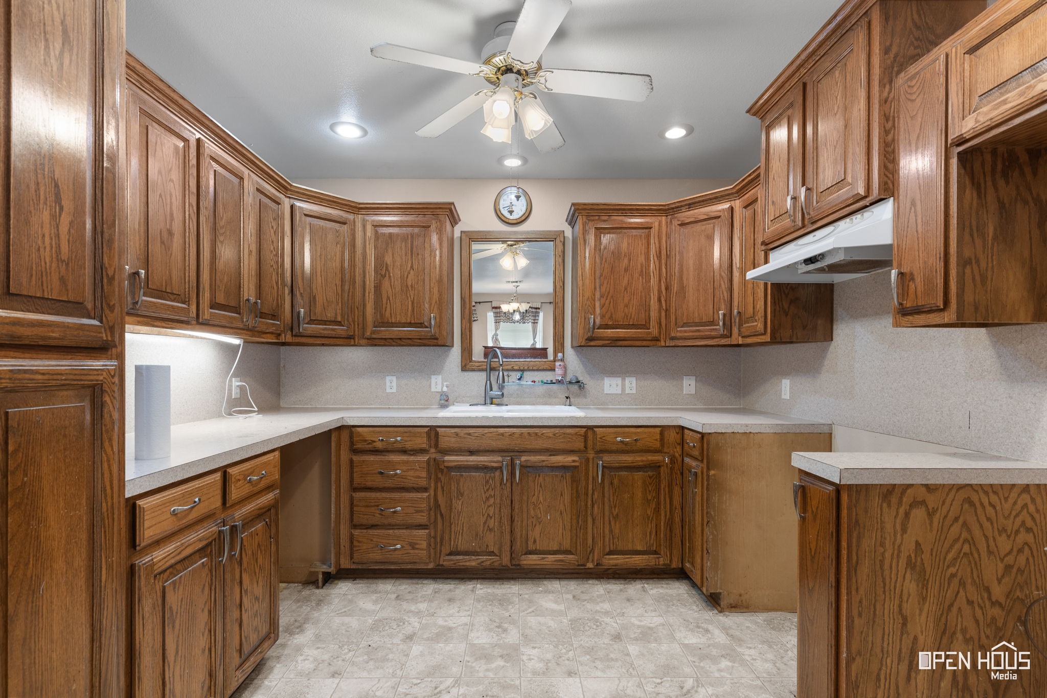 2657 FM 171 Road