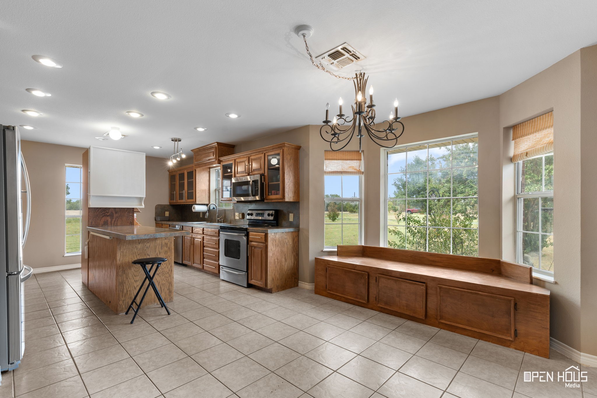2657 FM 171 Road