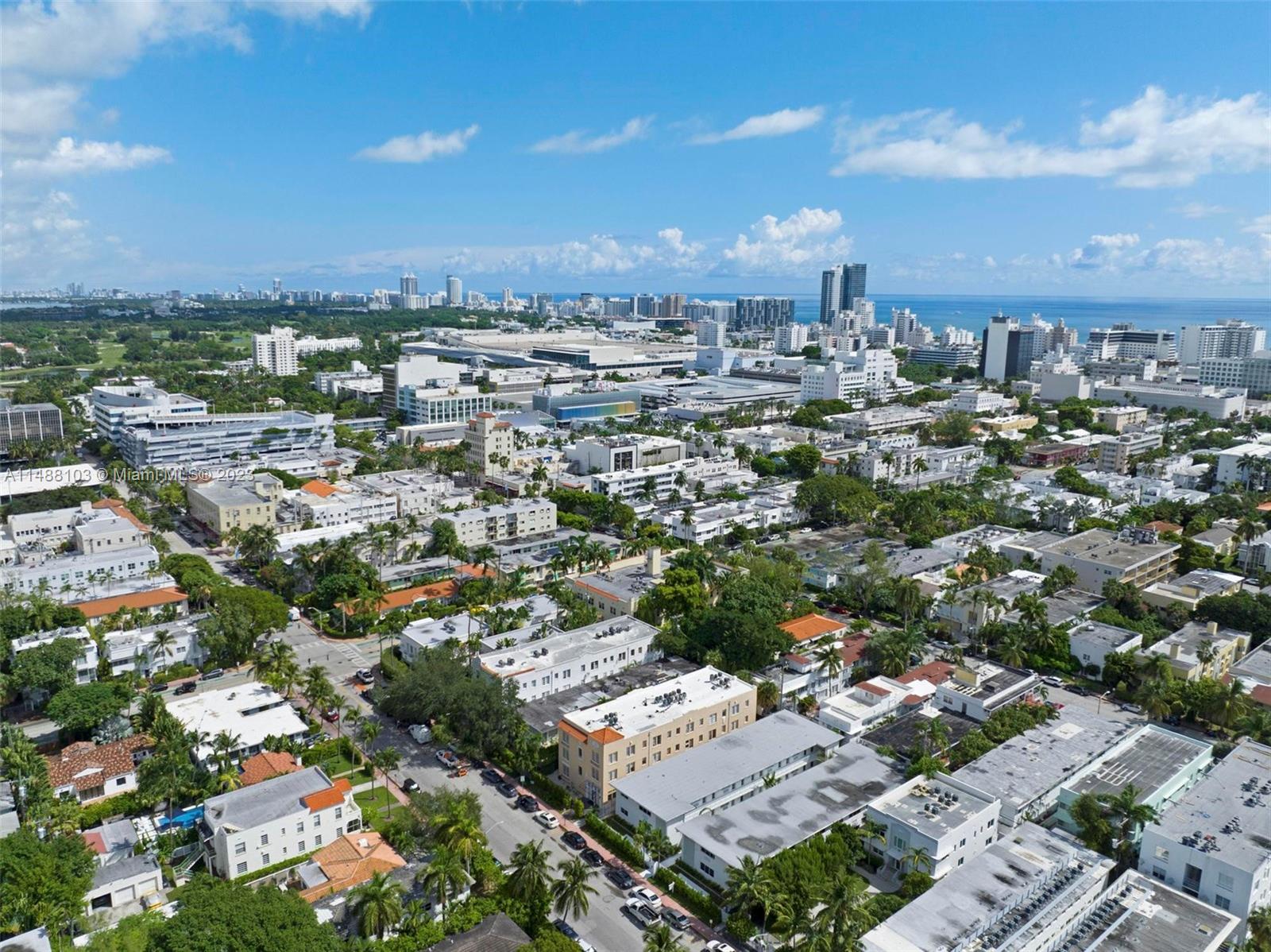 1525 Michigan Ave # 11