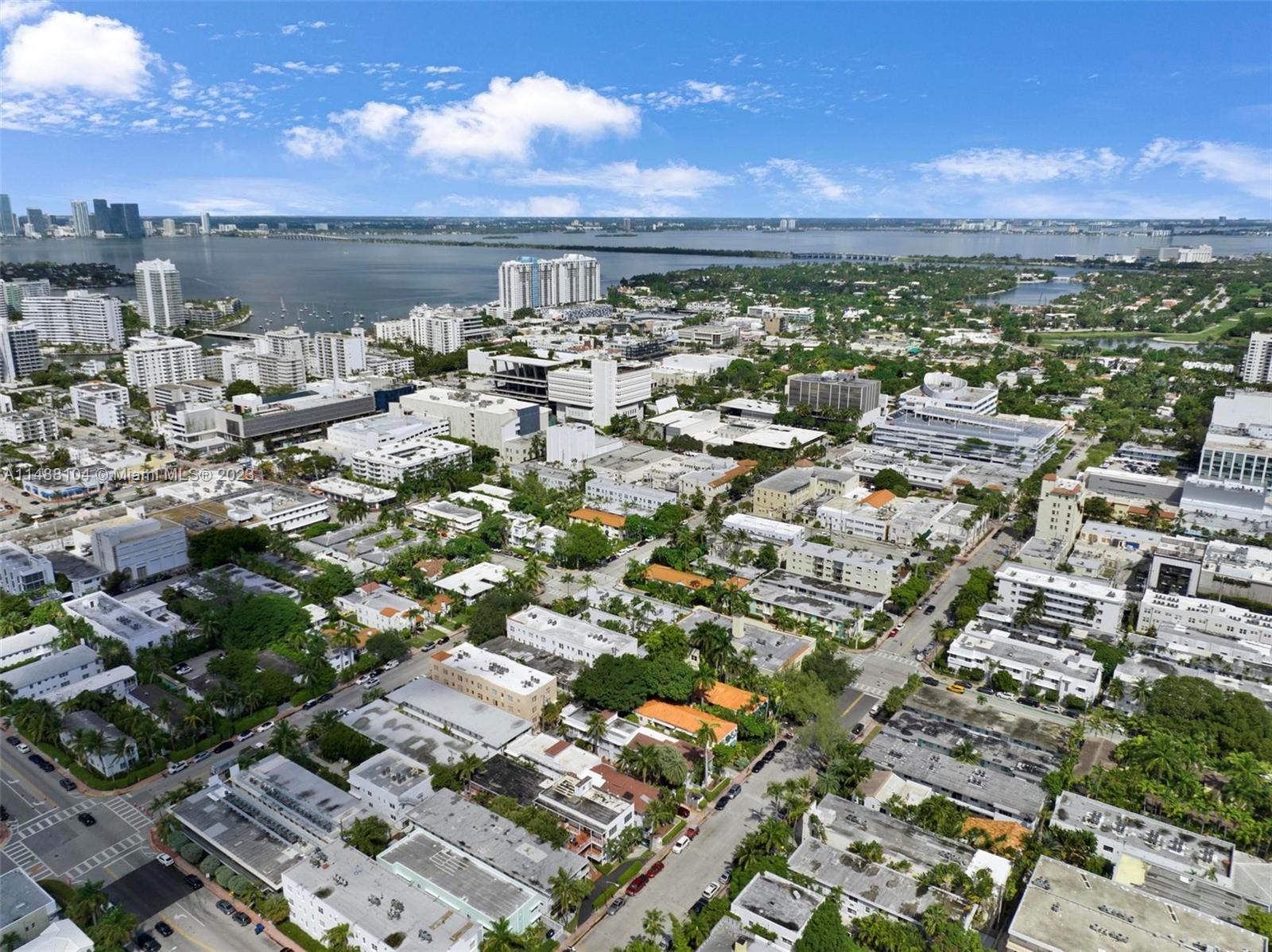 1525 Michigan Ave # 12