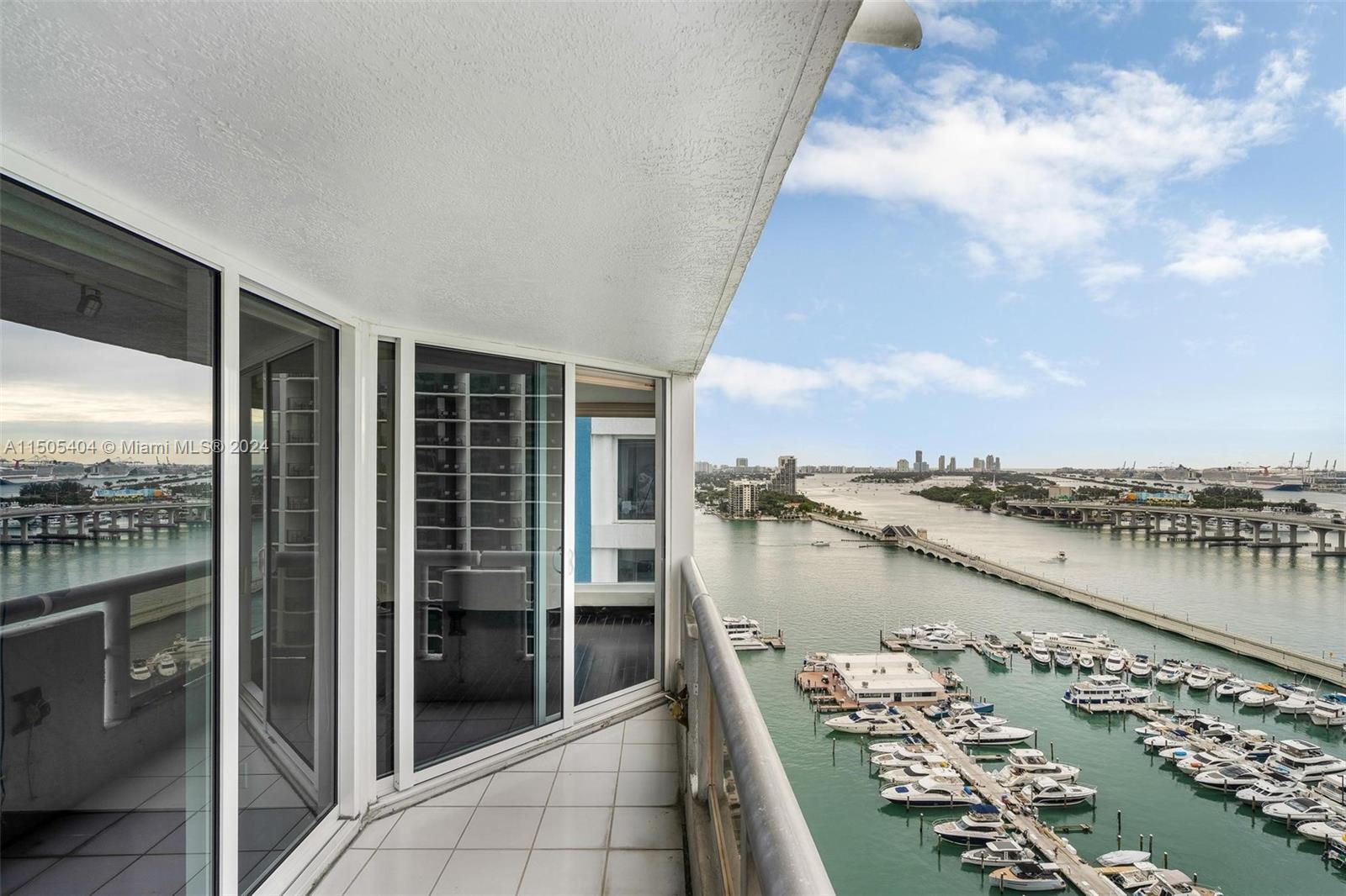 1717 N Bayshore Dr # 2445 Unit: A-2445