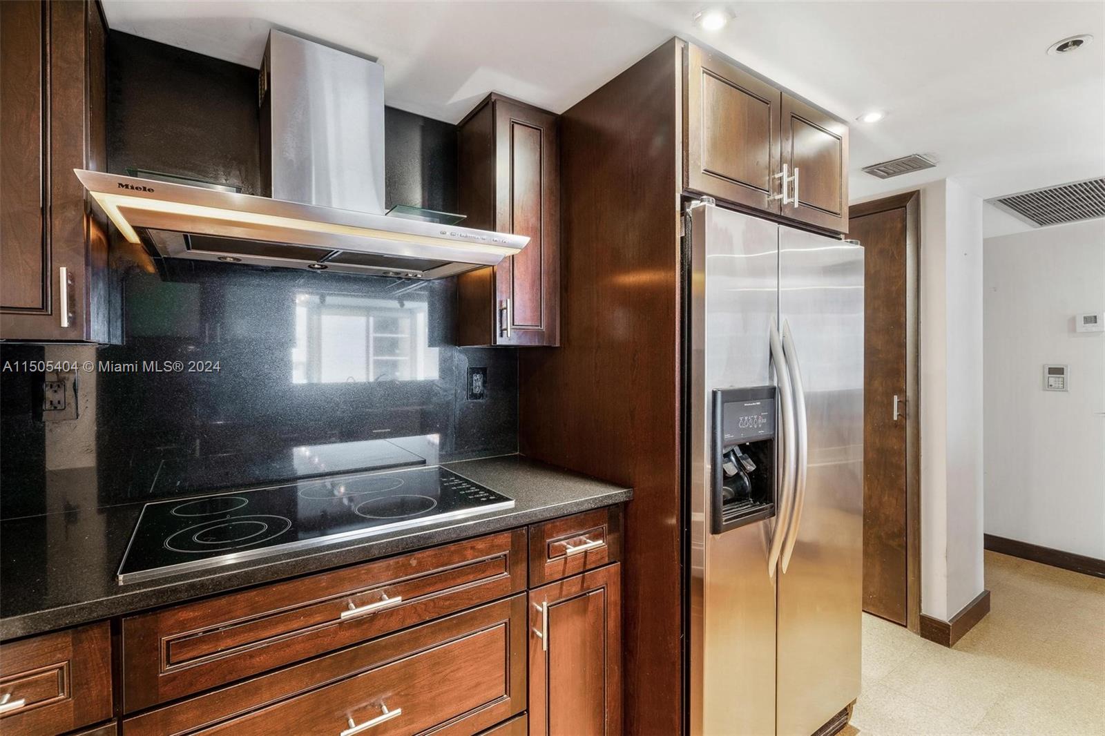 1717 N Bayshore Dr # 2445 Unit: A-2445