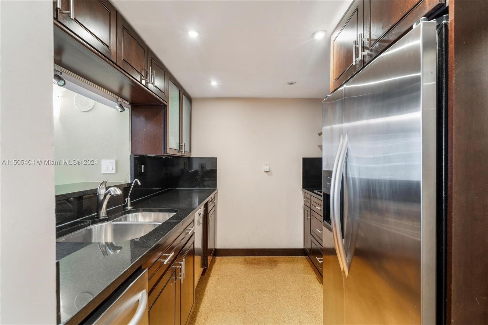 1717 N Bayshore Dr # 2445 Unit: A-2445