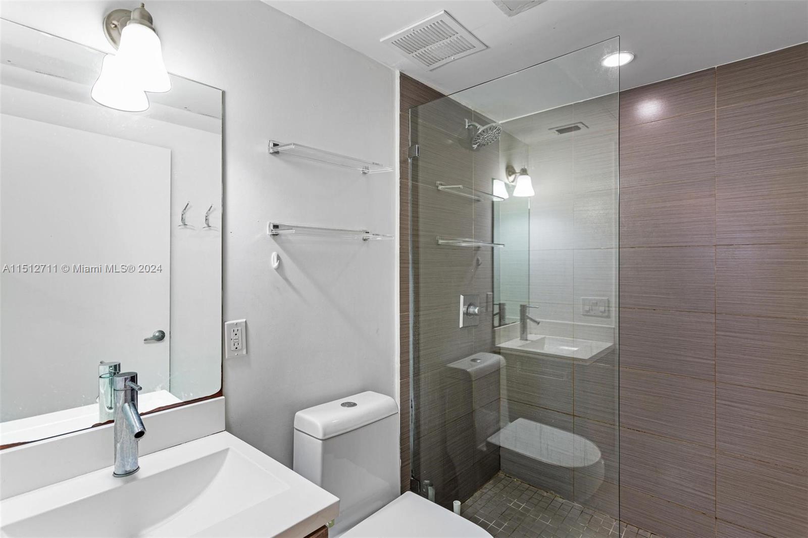 1560 Meridian Ave # 205