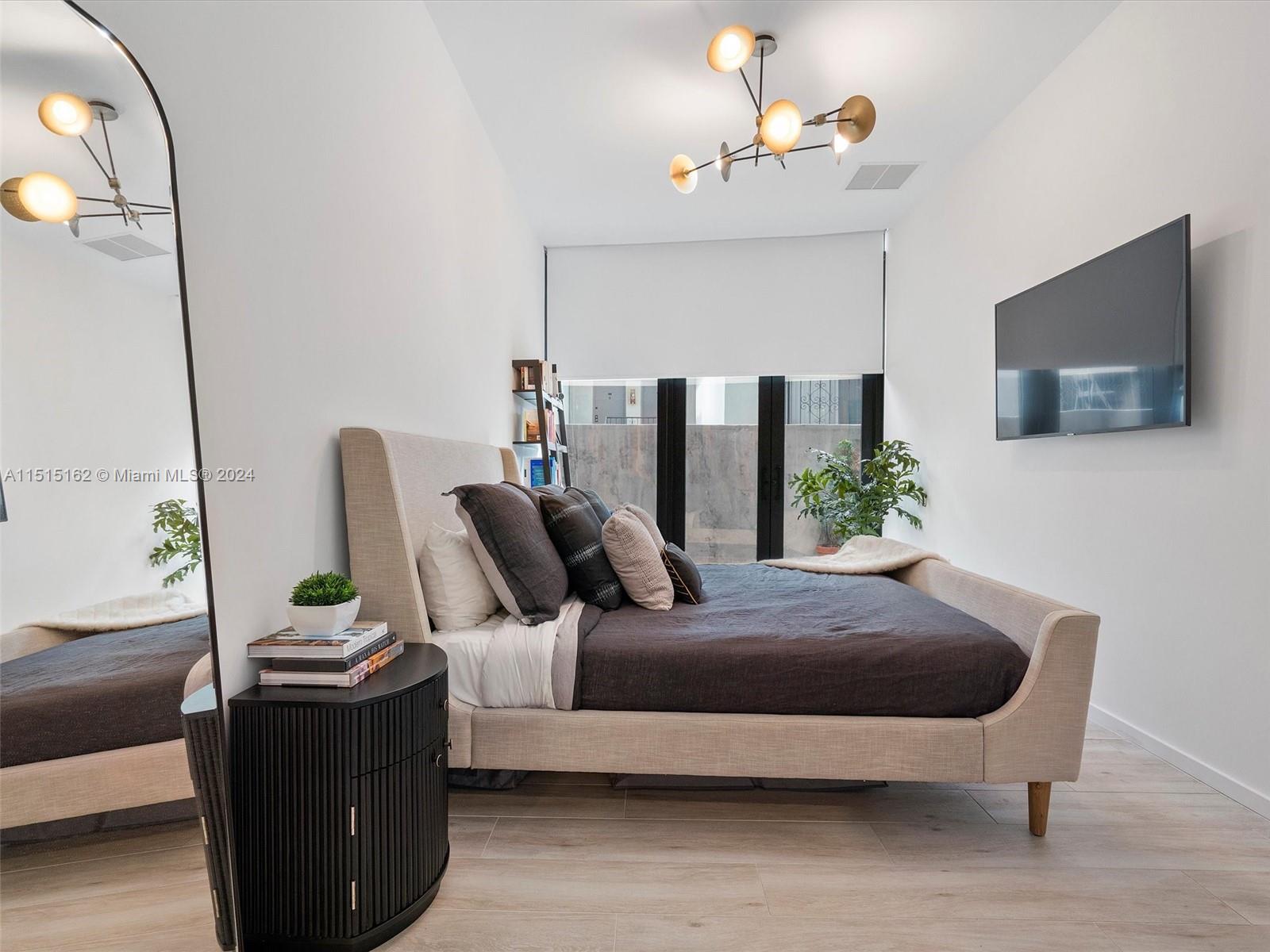 3156 SW 27th Ave # 103