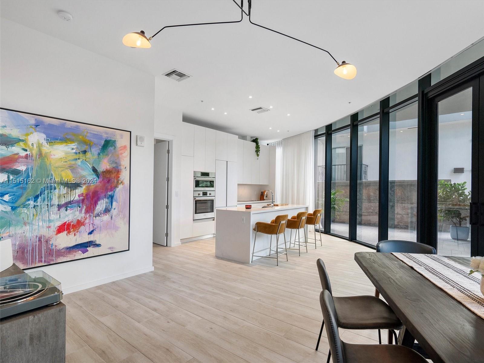 3156 SW 27th Ave # 103