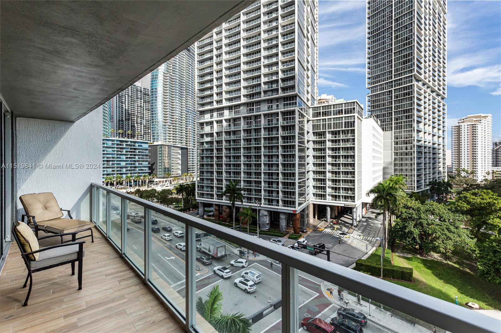 500 Brickell Ave # 800