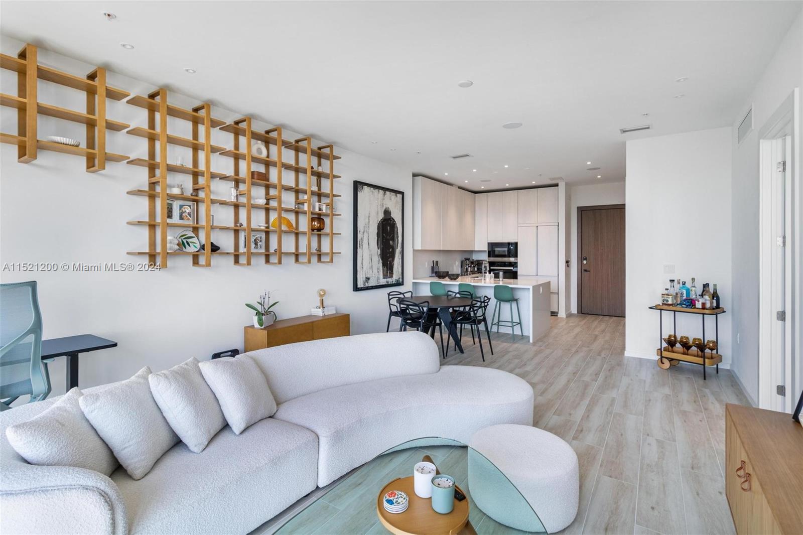 3156 SW 27th Ave Unit: PH2