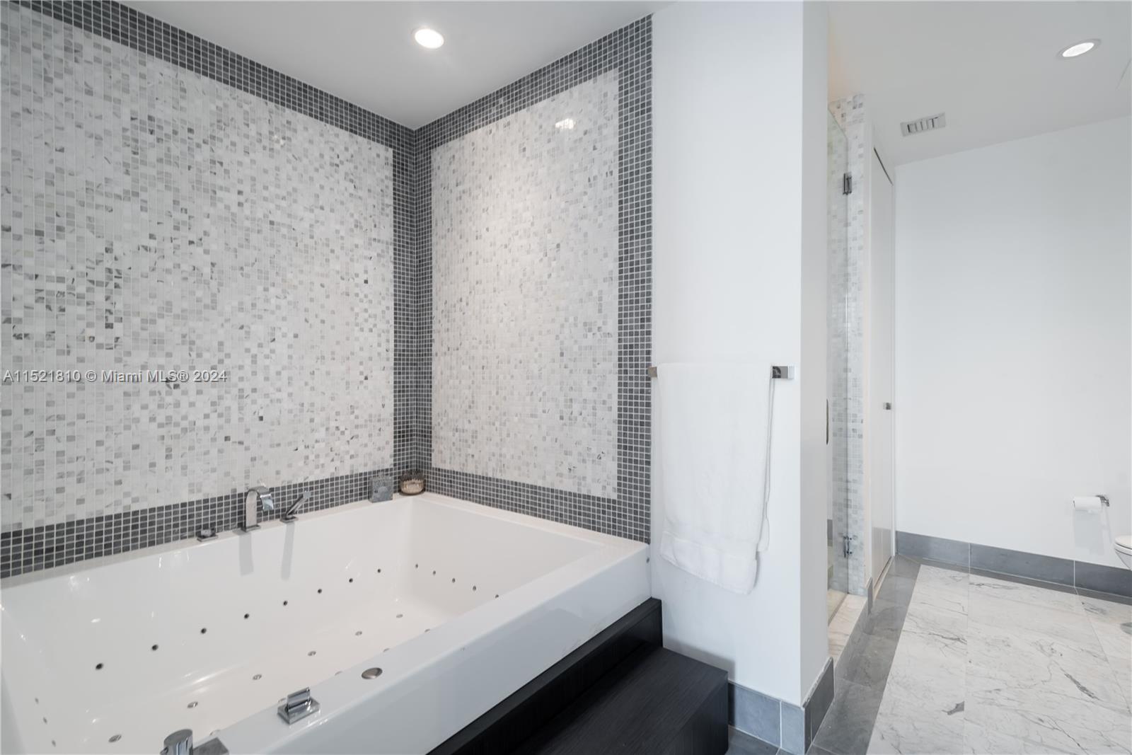 200 Biscayne Boulevard Way # 4511