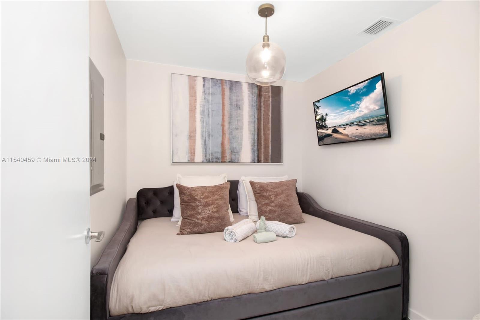 999 SW 1st Ave # 3316