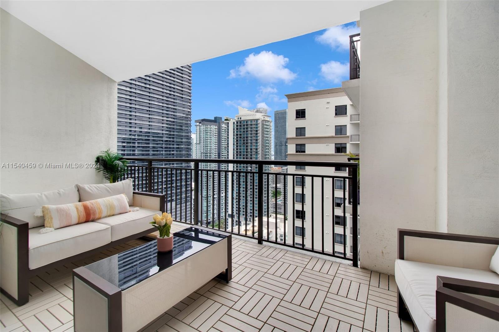 999 SW 1st Ave # 3316