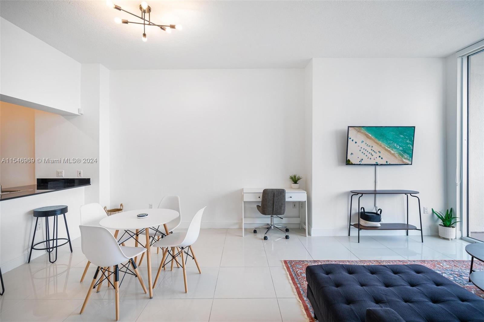 1750 N Bayshore Dr # 5611