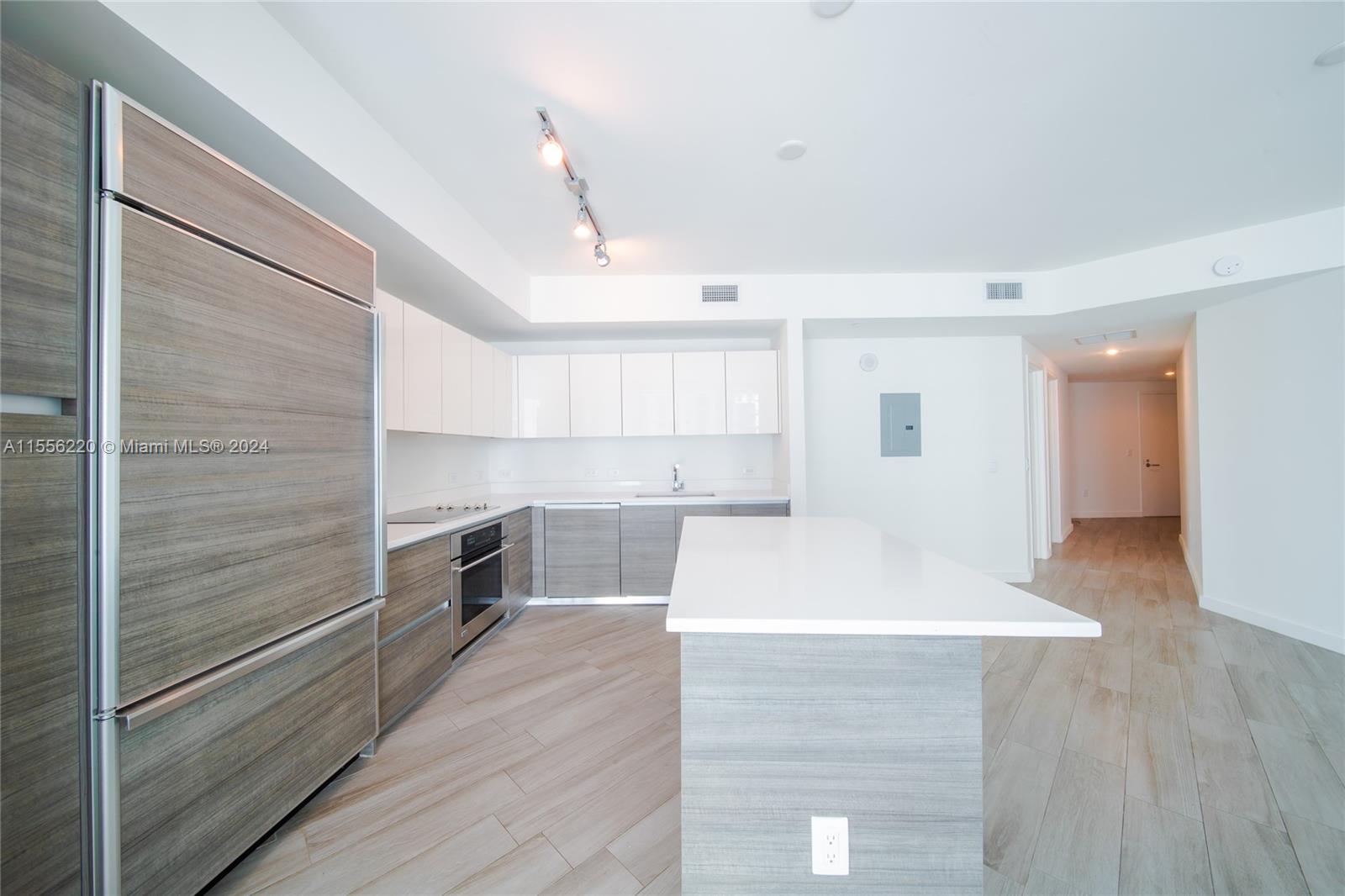 1100 S Miami Ave Unit: 1701