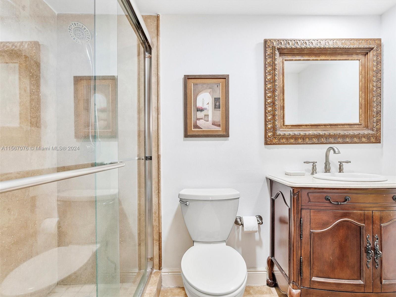 90 Edgewater Dr # 812