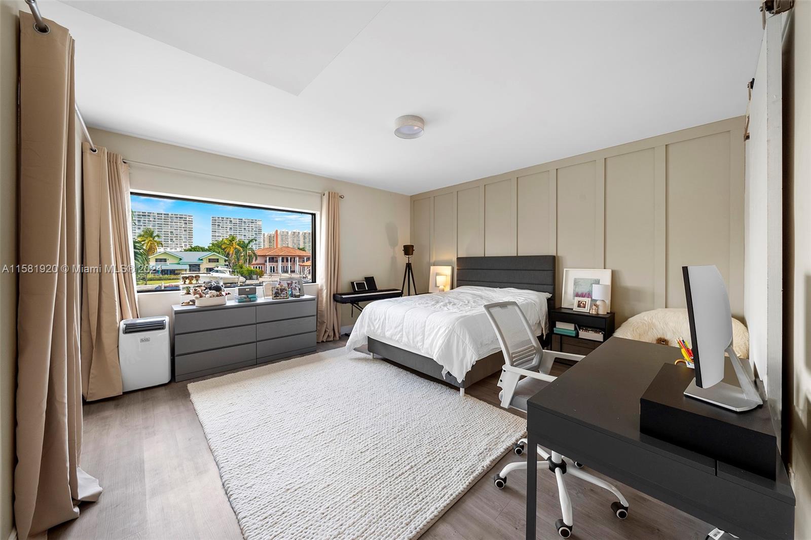 429 Poinciana Island Dr # 1415