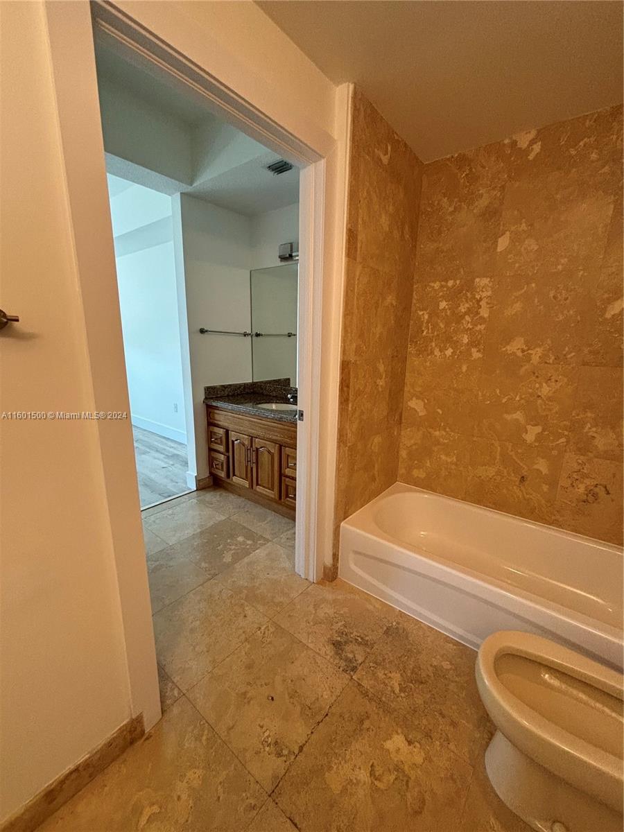 3590 Coral Way # 709