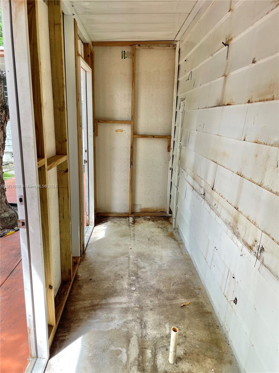 219 SW 26th Rd