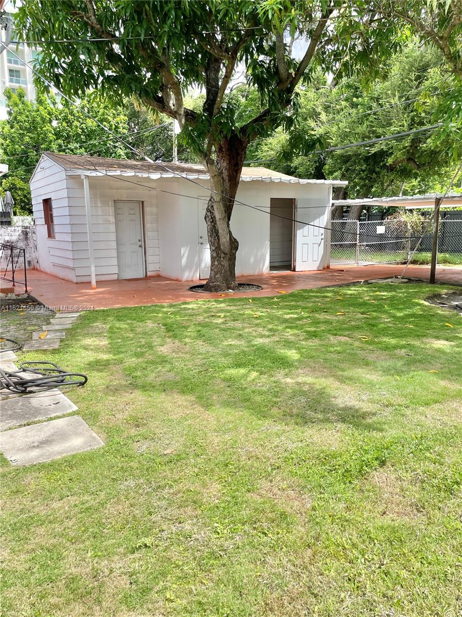 219 SW 26th Rd