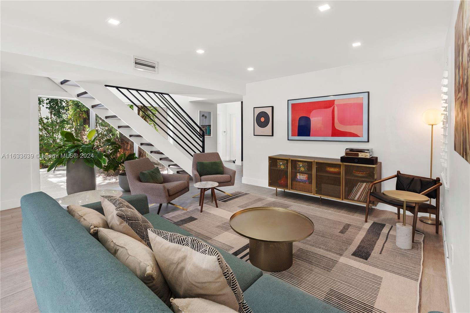 4030 Alhambra Cir