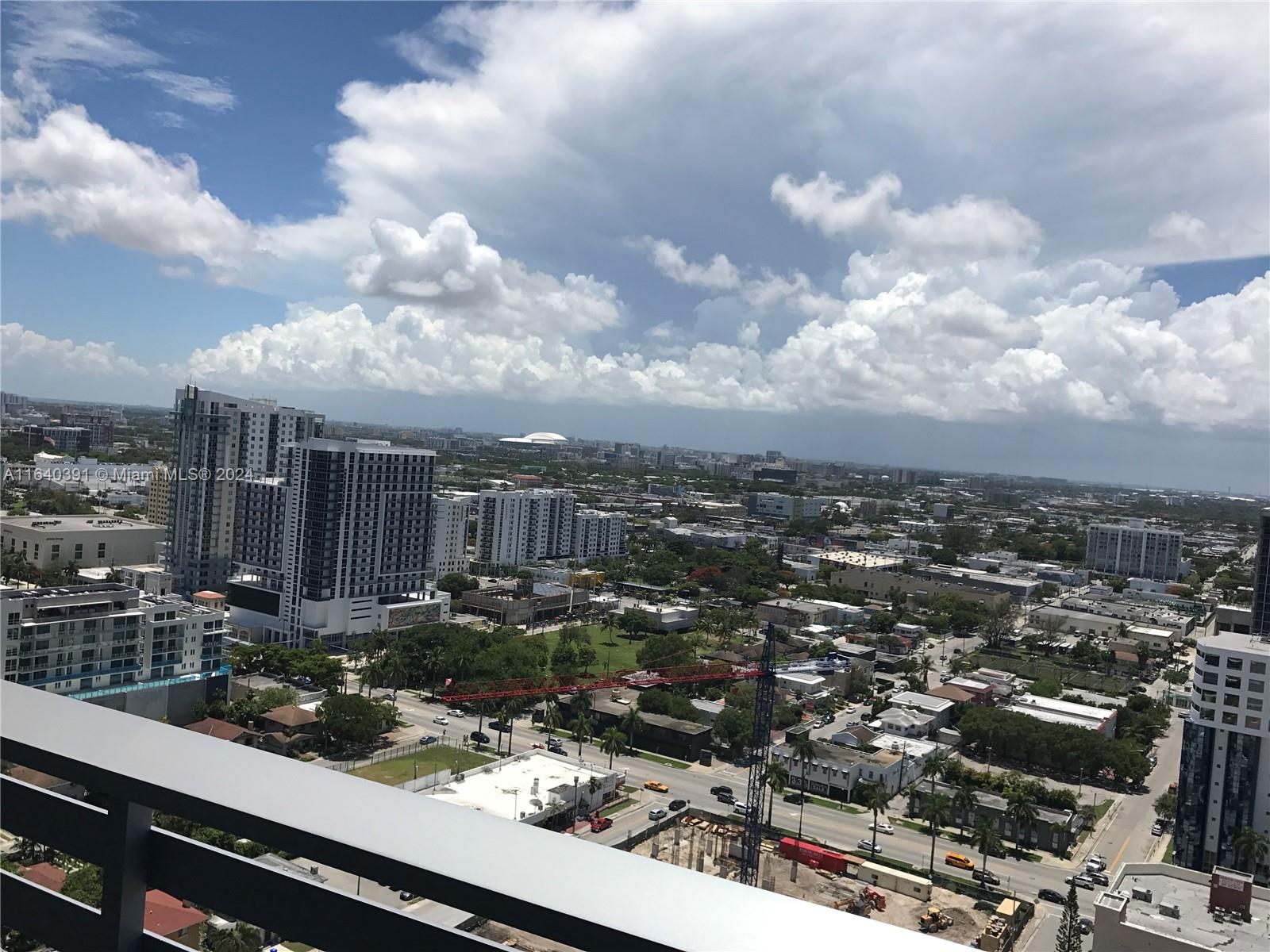 460 NE 28 ST # 2501