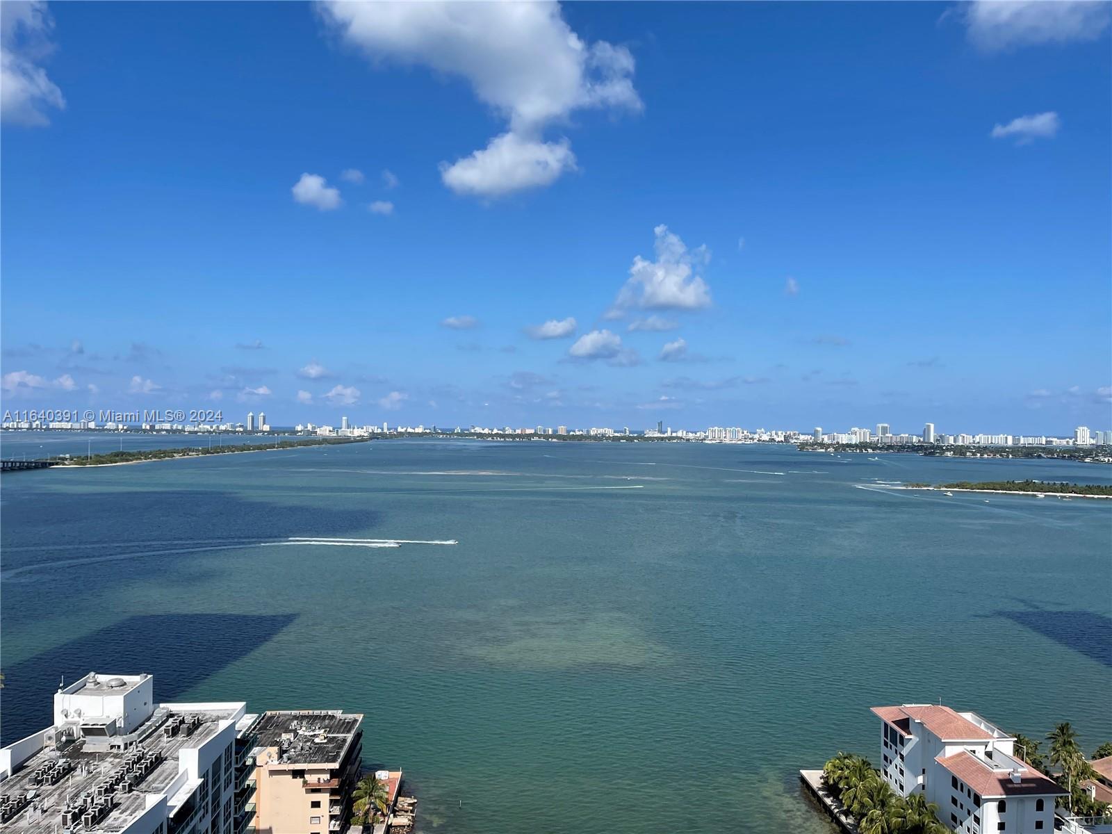 460 NE 28 ST # 2501