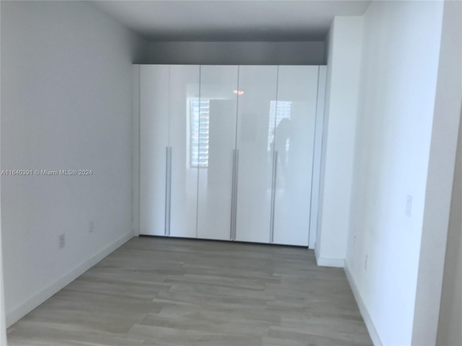 460 NE 28 ST # 2501