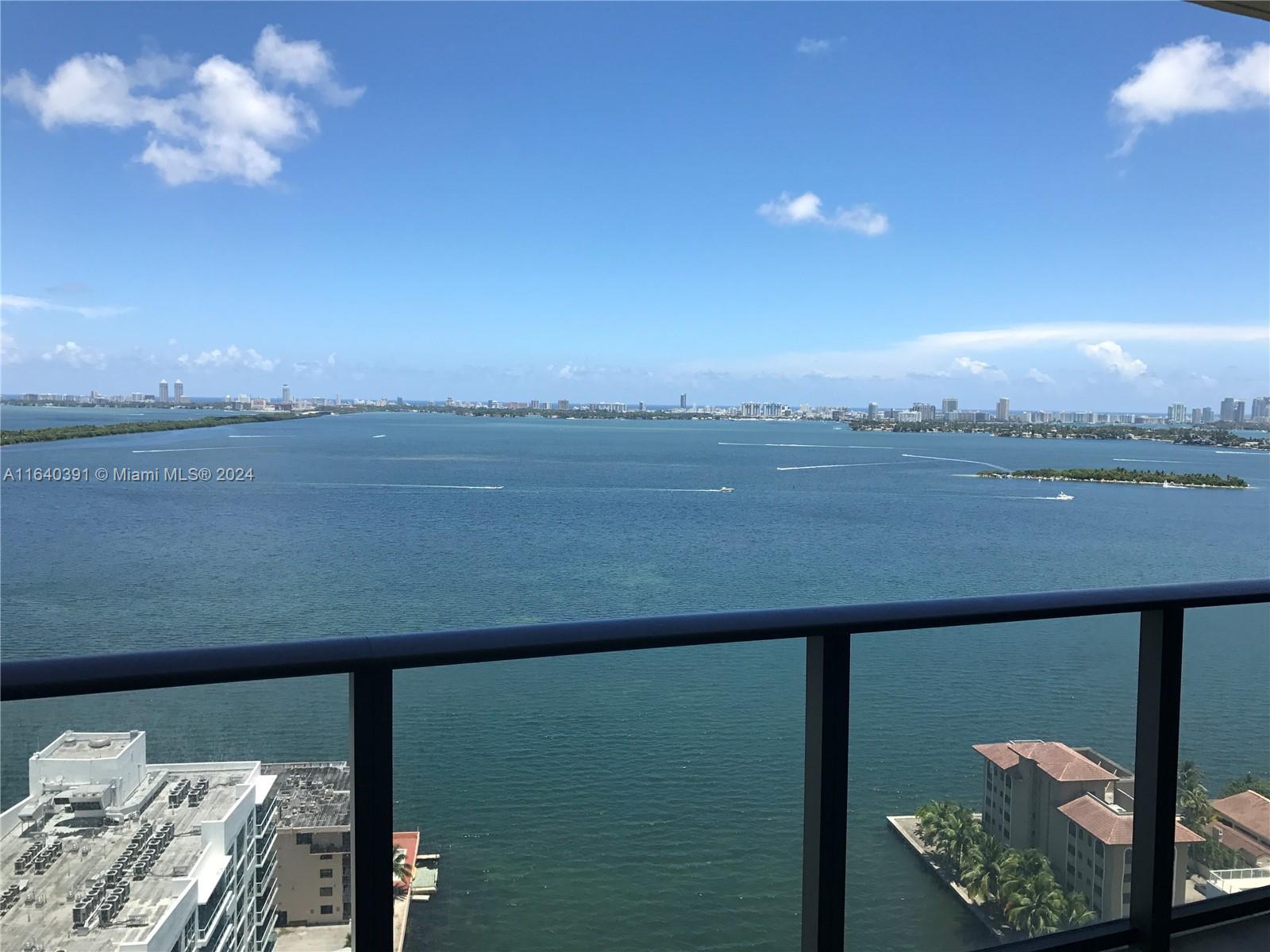 460 NE 28 ST # 2501