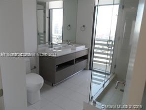 460 NE 28 ST # 2501