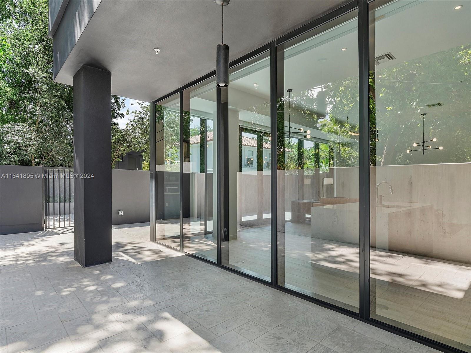 3156 SW 27th Ave # 101