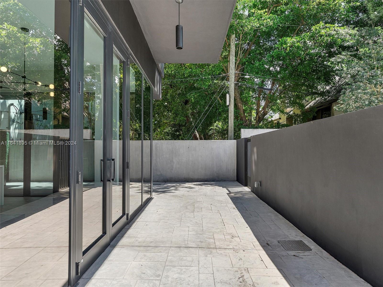 3156 SW 27th Ave # 101