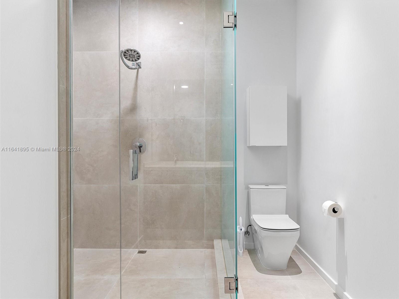 3156 SW 27th Ave # 101