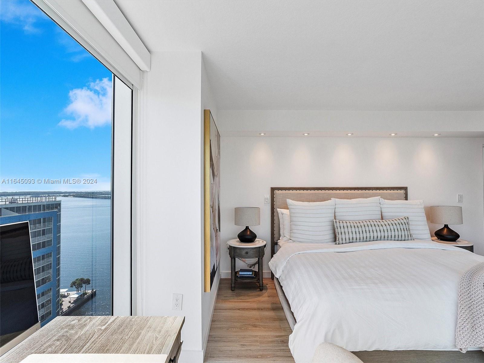 2101 Brickell Ave # 1801