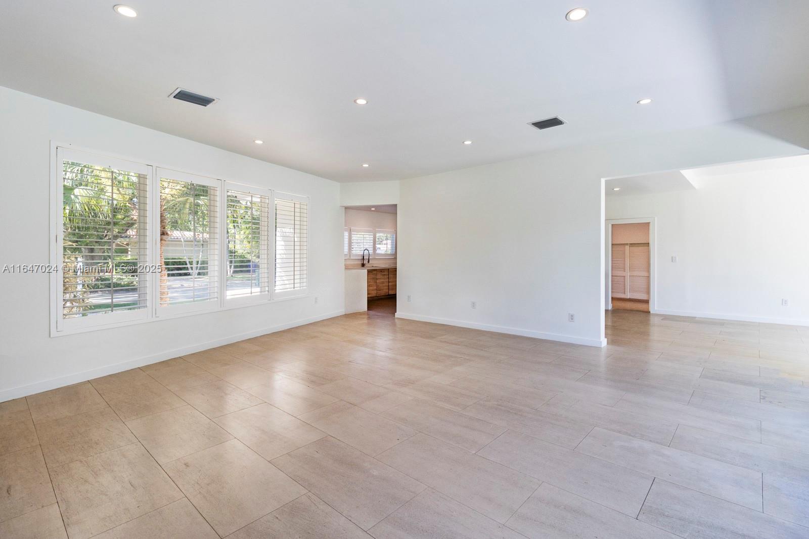 57 Samana Dr