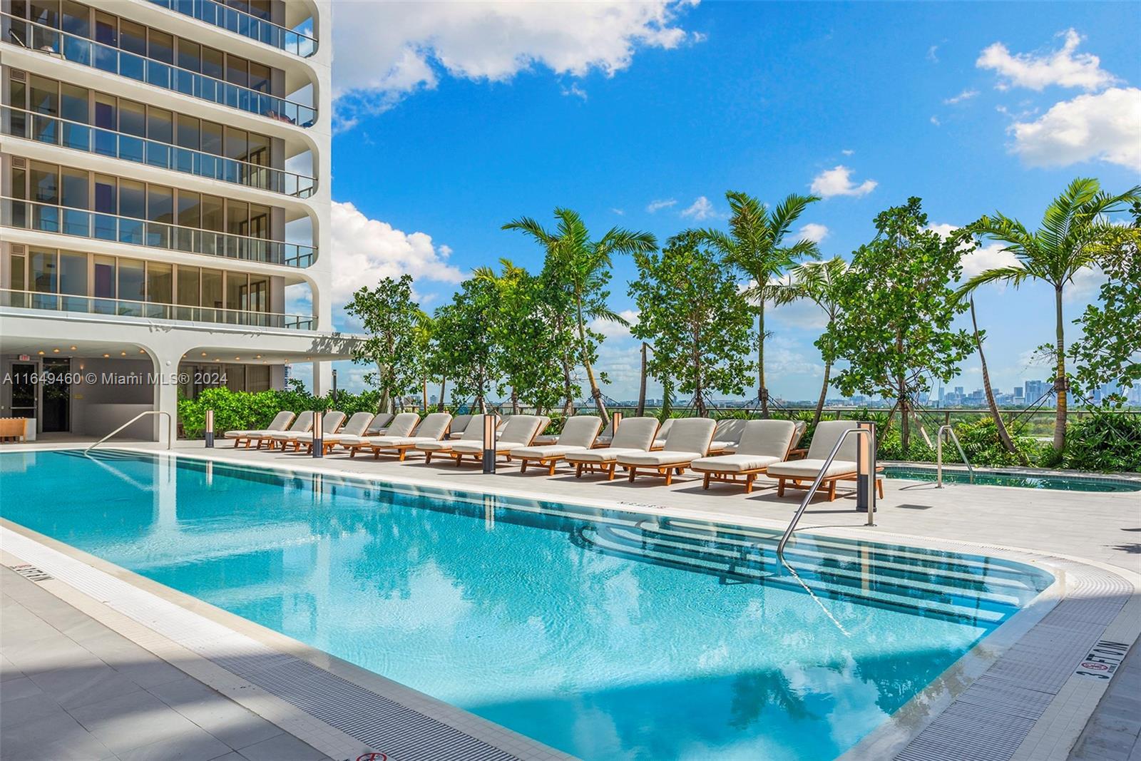 2655 S Bayshore Dr # 602