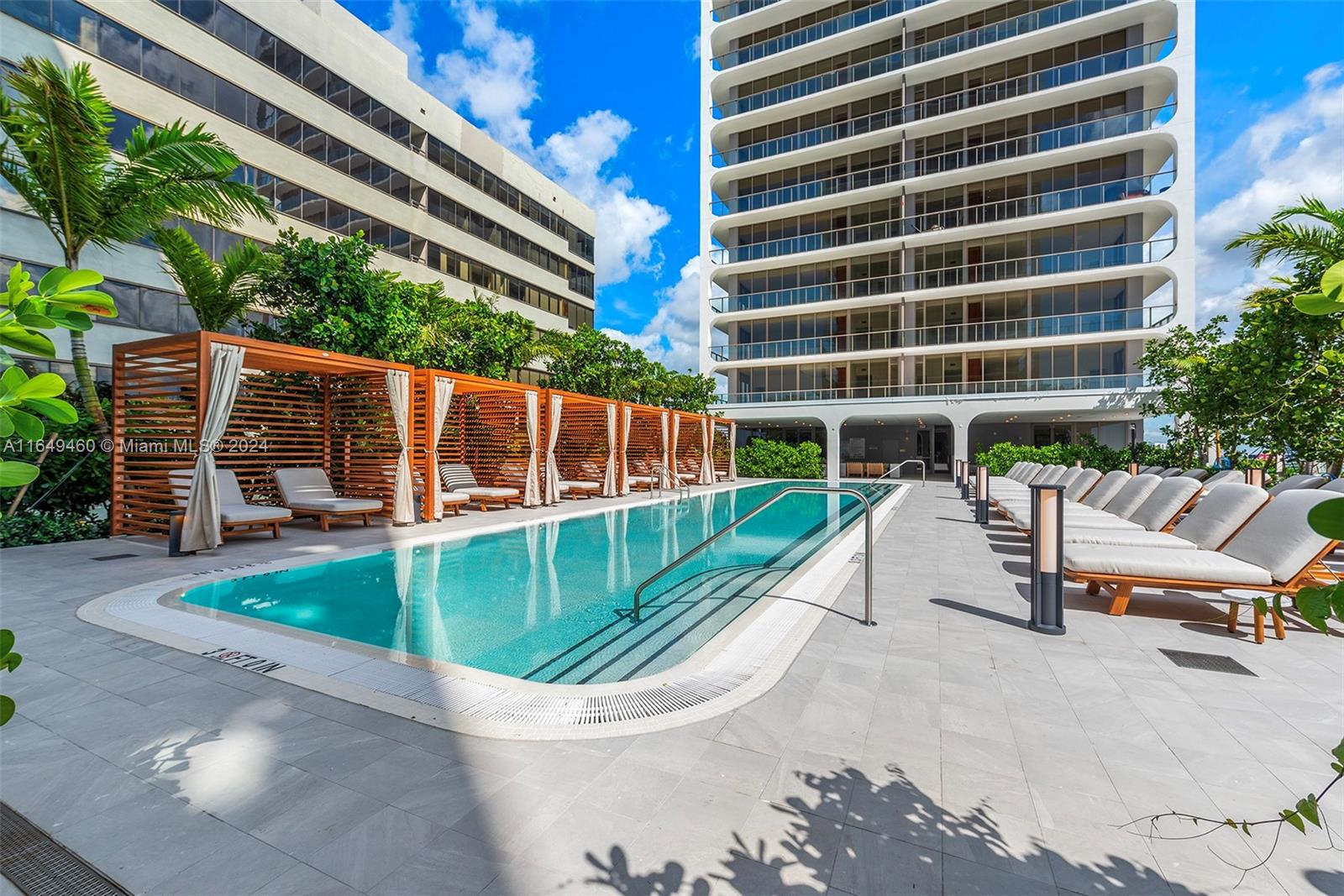 2655 S Bayshore Dr # 602