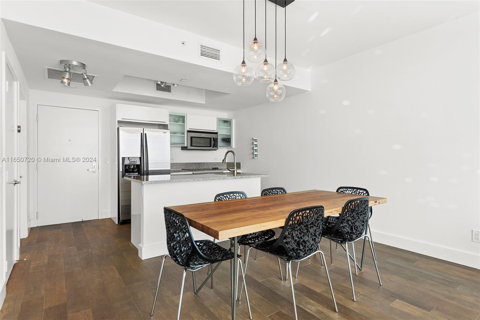 888 Biscayne Blvd # 1711