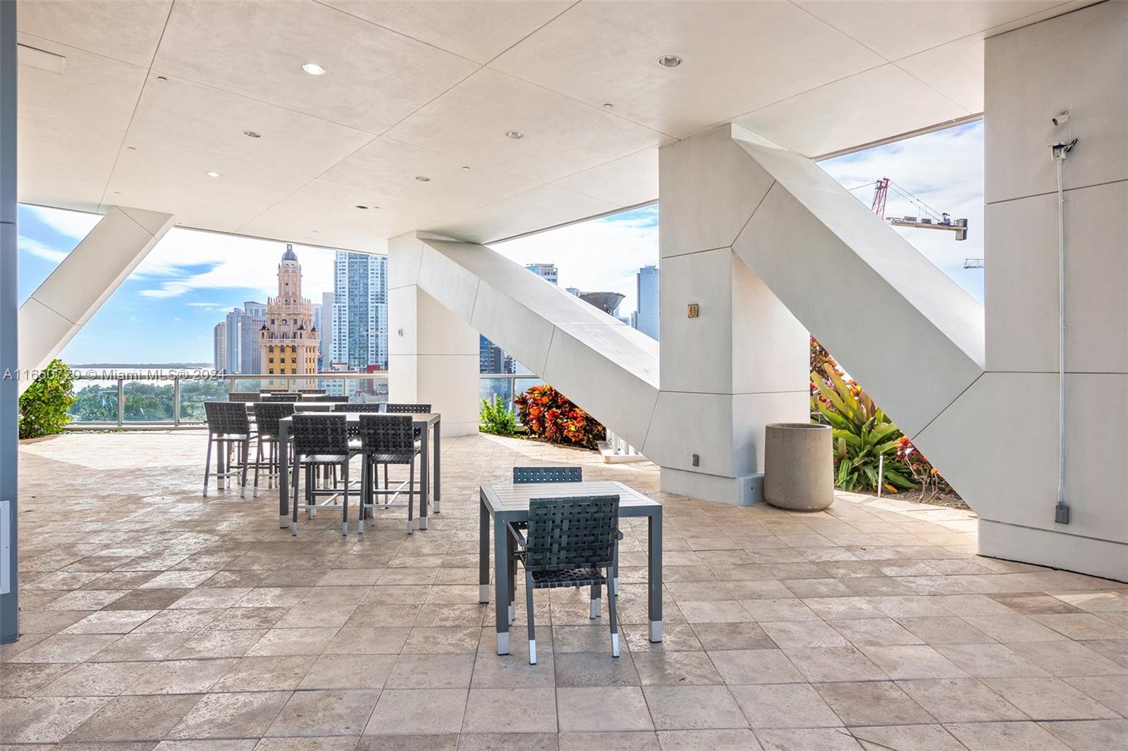 888 Biscayne Blvd # 1711